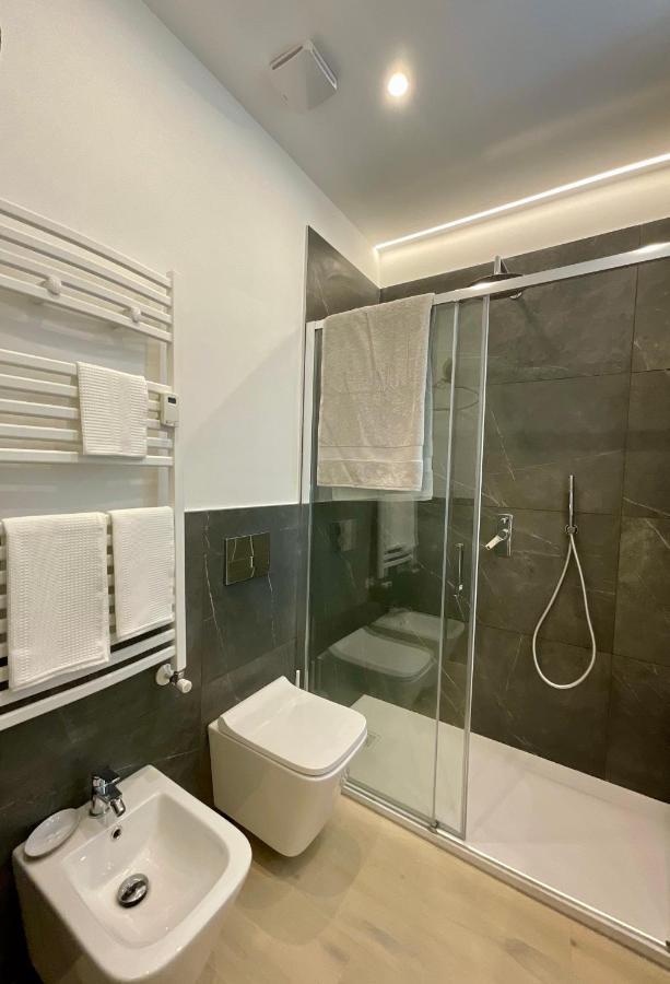 Apartment Suite - Charlize - In The Heart Of Μιλάνο Εξωτερικό φωτογραφία